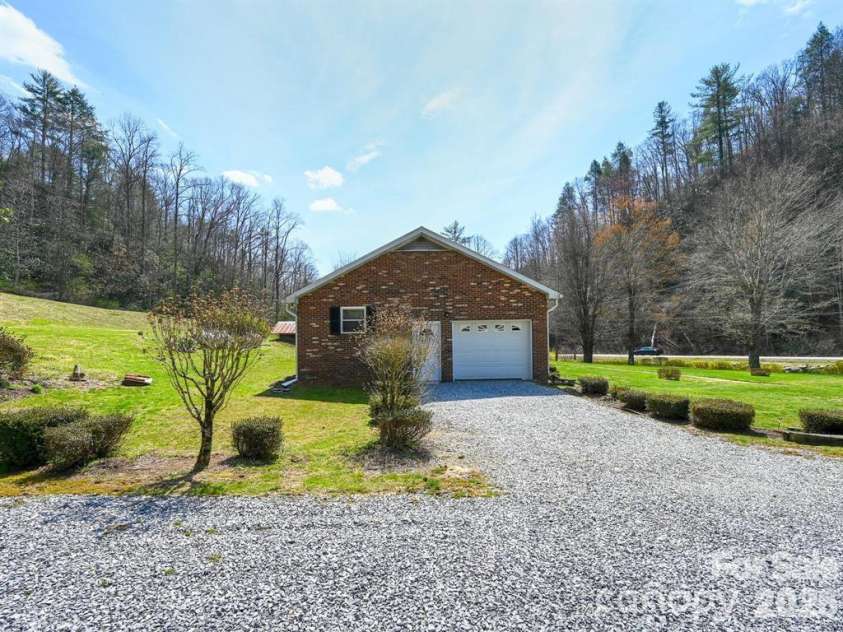 7530 NC 208 Highway, Marshall, NC 28753.  MLS# CAR4376119, YatesRealty ID 17417. 