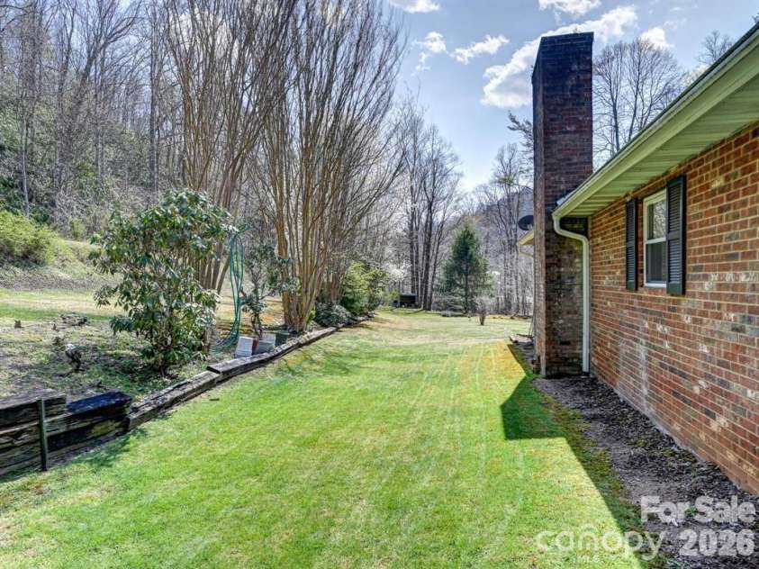 7530 NC 208 Highway, Marshall, NC 28753.  MLS# CAR4376119, YatesRealty ID 17417. 