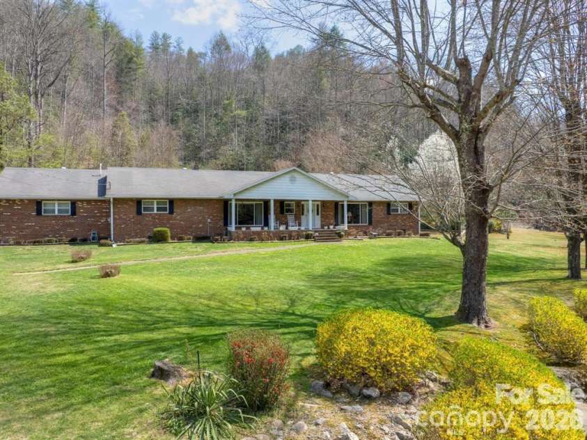 7530 NC 208 Highway, Marshall, NC 28753.  MLS# CAR4376119, YatesRealty ID 17417. 
