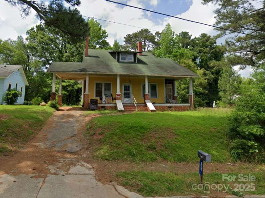 607 Lee Avenue, Wadesboro, NC 28170.  MLS# CAR4259495, YatesRealty ID 17418. 