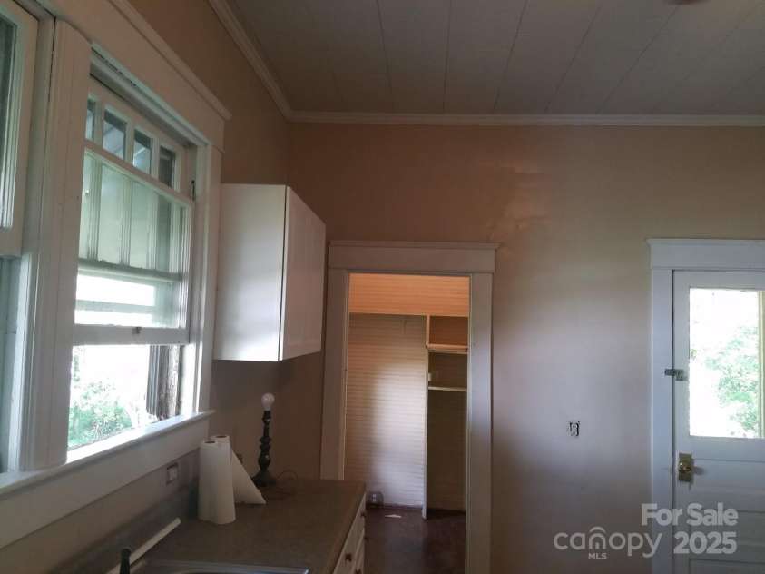 607 Lee Avenue, Wadesboro, NC 28170.  MLS# CAR4259495, YatesRealty ID 17418. 