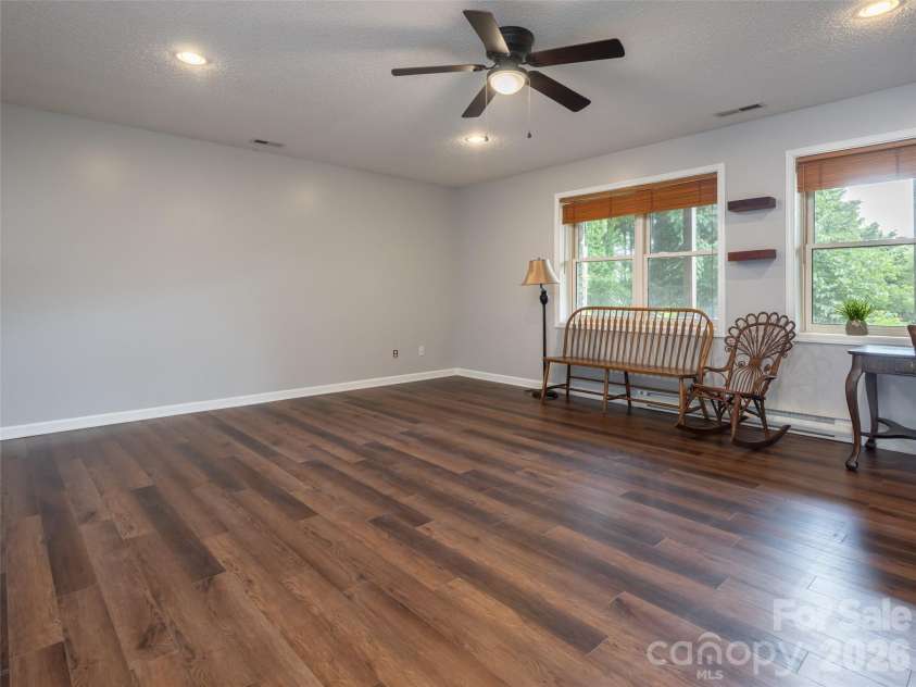 15 Tiffany Lane, Asheville, NC 28804.  MLS# CAR4369734, YatesRealty ID 17419. 