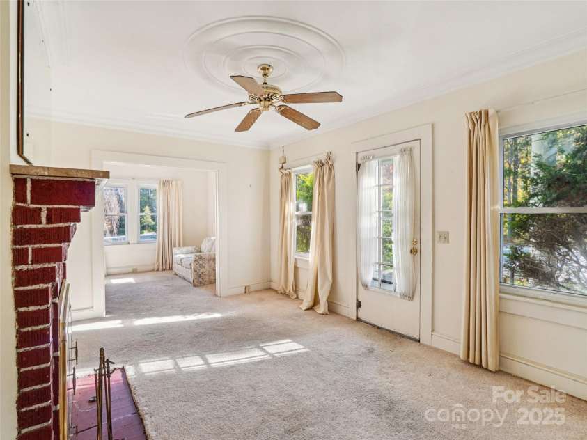 230 Main Street, Mars Hill, NC 28754.  MLS# CAR4315536, YatesRealty ID 1742. 