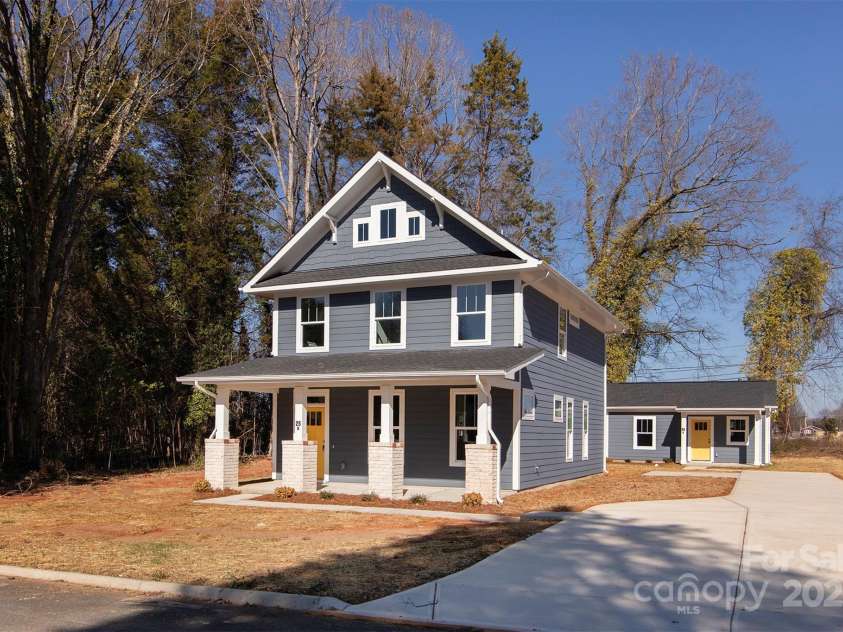 3031 Attaberry Drive, Charlotte, NC 28205.  MLS# CAR4222256, YatesRealty ID 1742. 