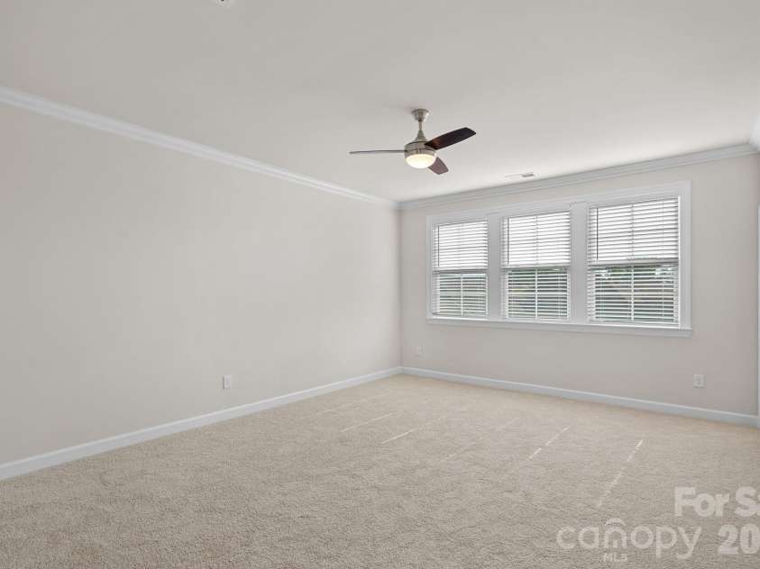11523 Red Rust Lane, Charlotte, NC 28277.  MLS# CAR4376500, YatesRealty ID 17420. Spacious Primary Retreat