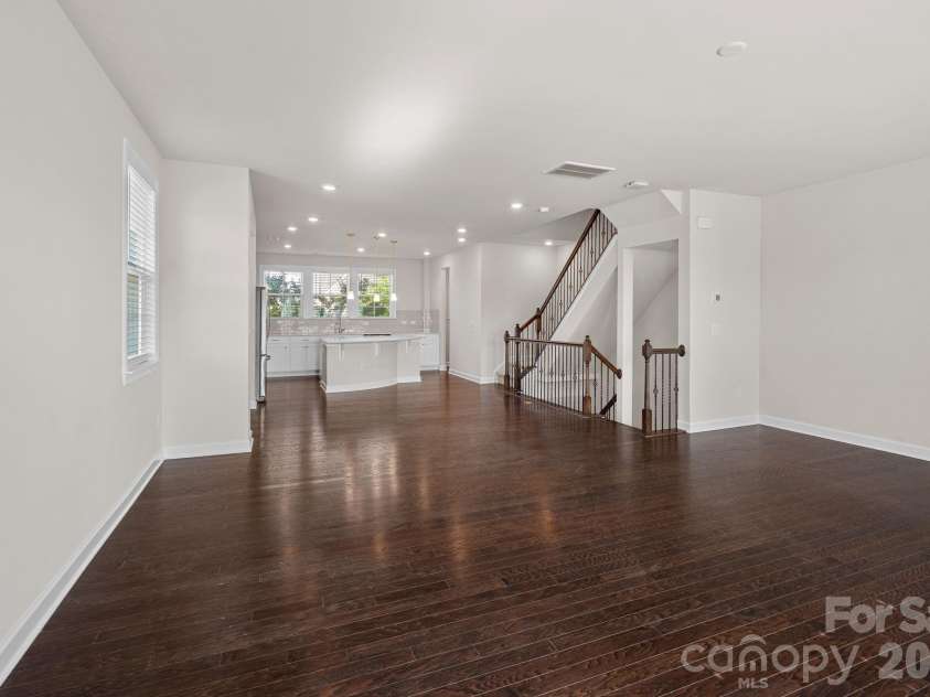 11523 Red Rust Lane, Charlotte, NC 28277.  MLS# CAR4376500, YatesRealty ID 17420. Upper-Level Great Room