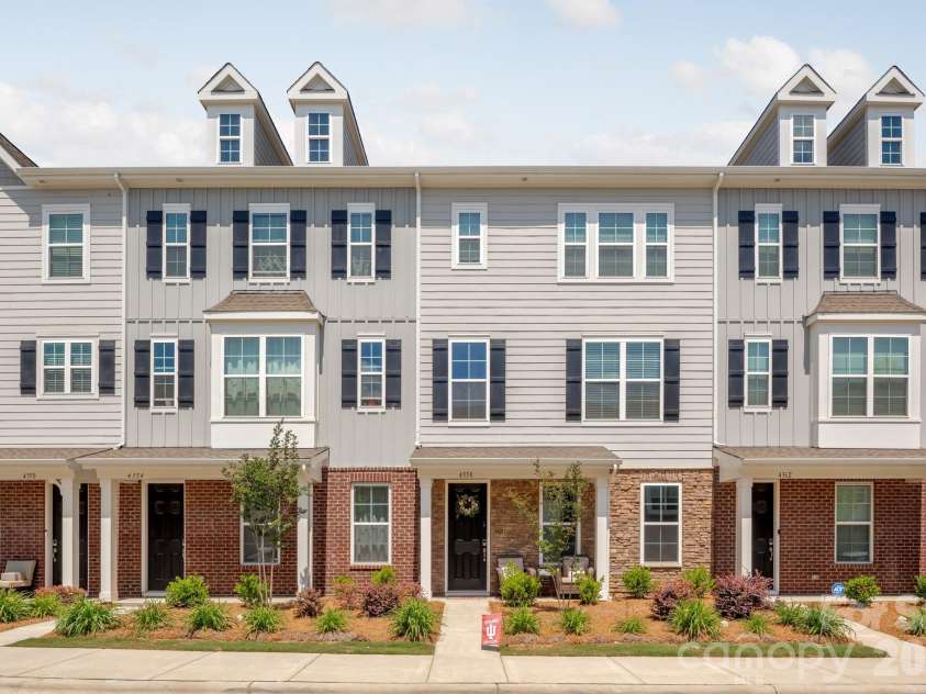 4358 Reed Creek Drive, Sherrills Ford, NC 28673.  MLS# CAR4376926, YatesRealty ID 17421. 