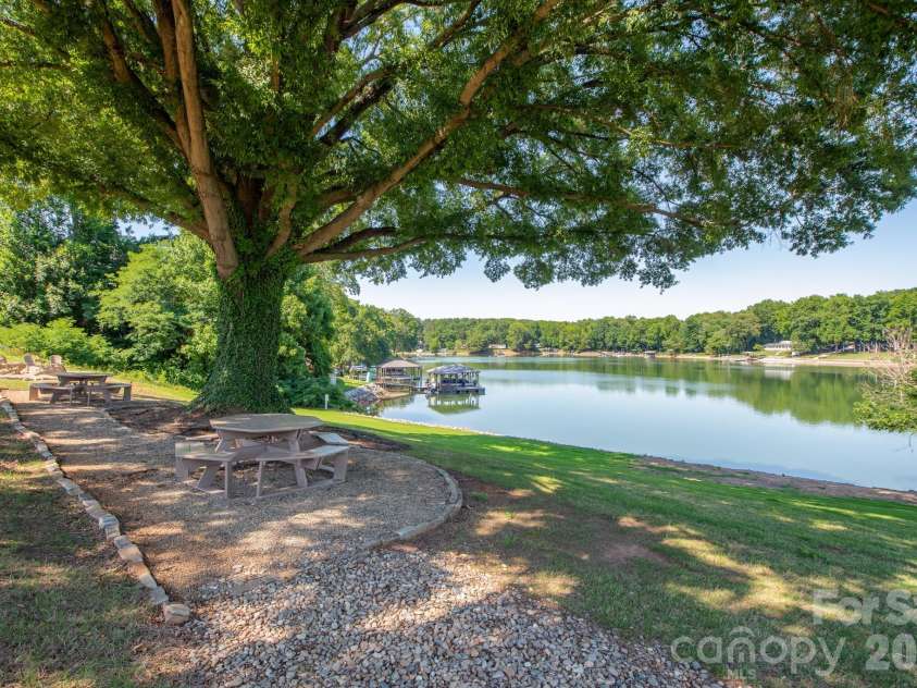 4358 Reed Creek Drive, Sherrills Ford, NC 28673.  MLS# CAR4376926, YatesRealty ID 17421. 