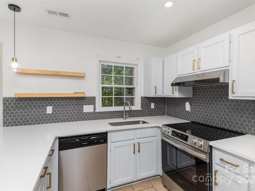7212 Canyon Drive, Charlotte, NC 28262.  MLS# CAR4250607, YatesRealty ID 17422. 