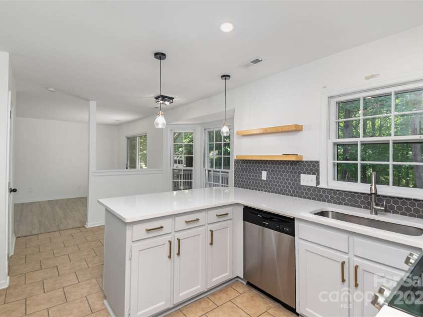 7212 Canyon Drive, Charlotte, NC 28262.  MLS# CAR4250607, YatesRealty ID 17422. 