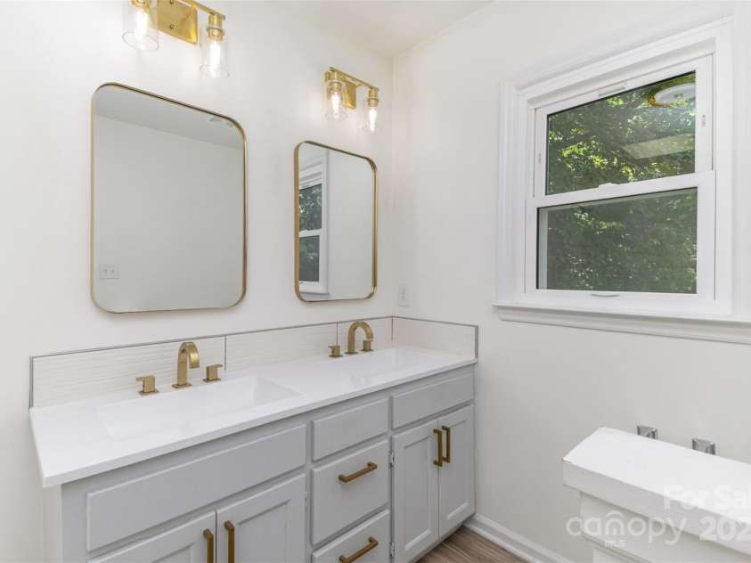 7212 Canyon Drive, Charlotte, NC 28262.  MLS# CAR4250607, YatesRealty ID 17422. 