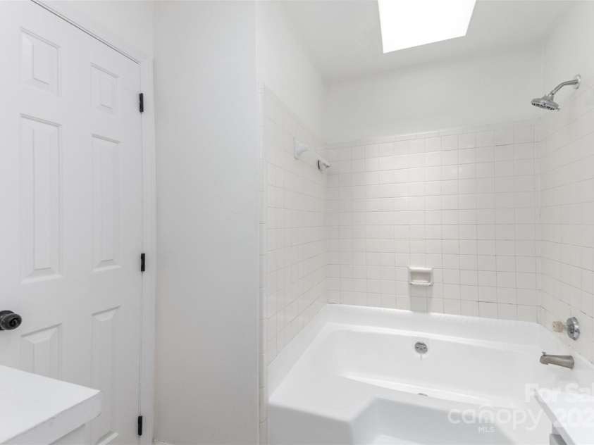 7212 Canyon Drive, Charlotte, NC 28262.  MLS# CAR4250607, YatesRealty ID 17422. 