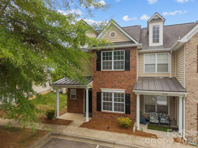 8738 Twined Creek Lane, Charlotte, NC 28227.  MLS# CAR4376717, YatesRealty ID 17423. 