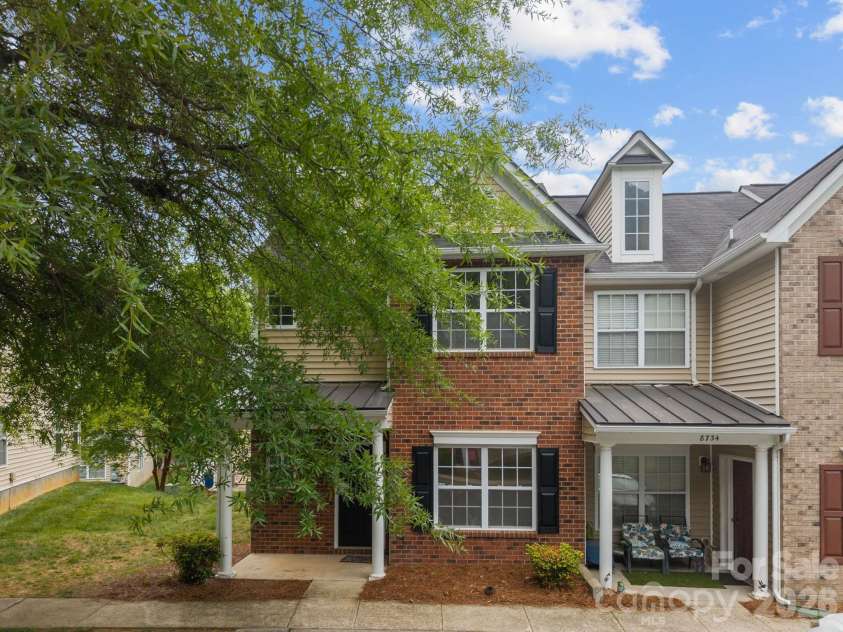 8738 Twined Creek Lane, Charlotte, NC 28227.  MLS# CAR4376717, YatesRealty ID 17423. 
