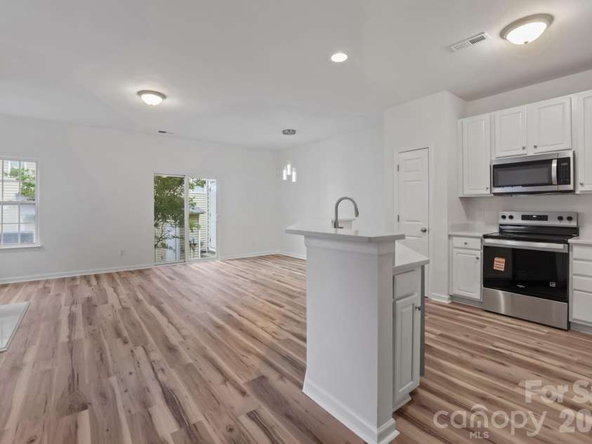 8738 Twined Creek Lane, Charlotte, NC 28227.  MLS# CAR4376717, YatesRealty ID 17423. 