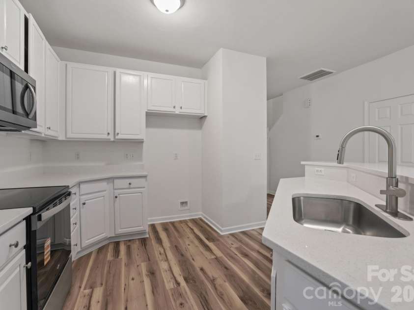 8738 Twined Creek Lane, Charlotte, NC 28227.  MLS# CAR4376717, YatesRealty ID 17423. 