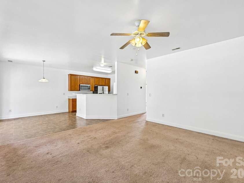 8718 Buttonwood Court, Charlotte, NC 28215.  MLS# CAR4365827, YatesRealty ID 17424. 
