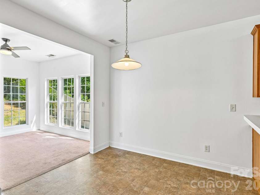 8718 Buttonwood Court, Charlotte, NC 28215.  MLS# CAR4365827, YatesRealty ID 17424. 