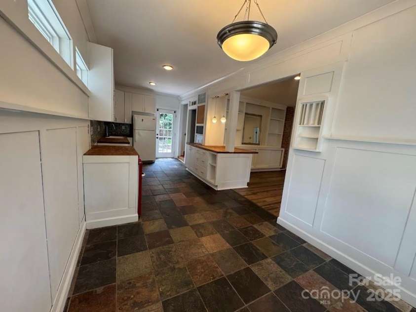 1019 Valley Street, Kannapolis, NC 28081.  MLS# CAR4251988, YatesRealty ID 17425. View of Kitchen from the breakfast area