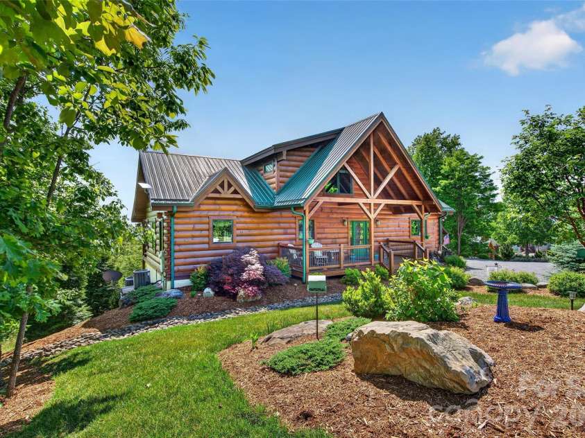 217 Summit Drive, Nebo, NC 28761.  MLS# CAR4376943, YatesRealty ID 17427. 