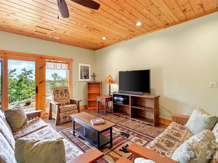217 Summit Drive, Nebo, NC 28761.  MLS# CAR4376943, YatesRealty ID 17427. 