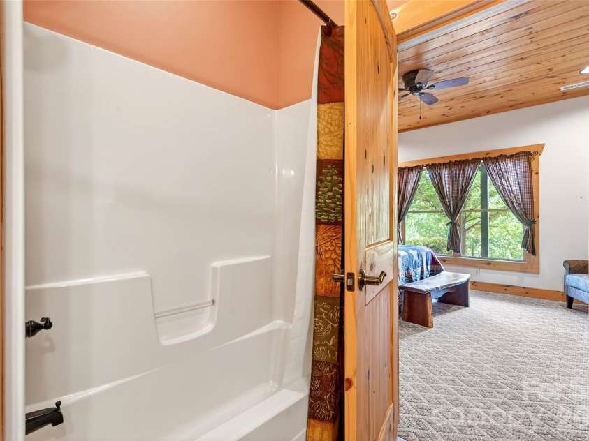 217 Summit Drive, Nebo, NC 28761.  MLS# CAR4376943, YatesRealty ID 17427. 
