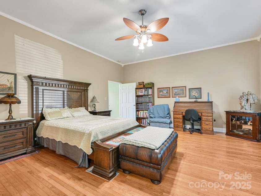 90 Coates Road, Marshall, NC 28753.  MLS# CAR4264136, YatesRealty ID 17428. 