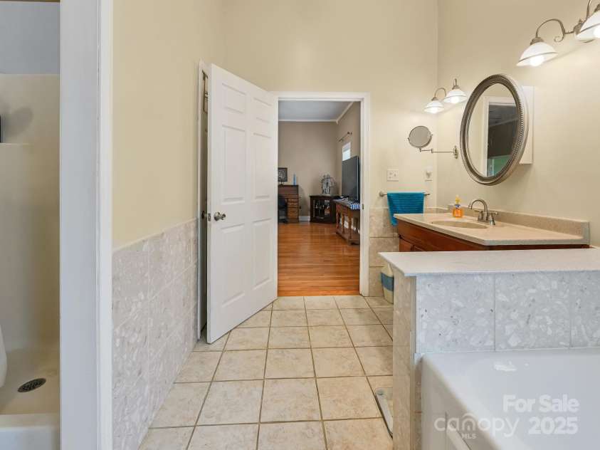 90 Coates Road, Marshall, NC 28753.  MLS# CAR4264136, YatesRealty ID 17428. 