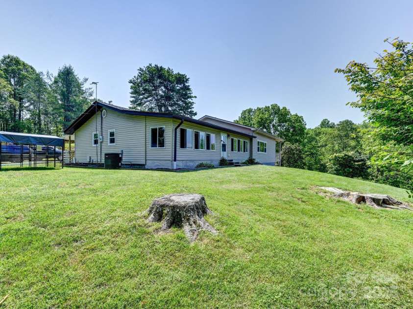 90 Coates Road, Marshall, NC 28753.  MLS# CAR4264136, YatesRealty ID 17428. 