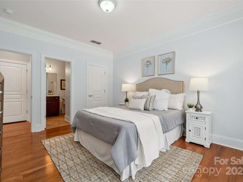 5046 Cressingham Drive, Fort Mill, SC 29707.  MLS# CAR4263729, YatesRealty ID 17429. 1st floor guest suite