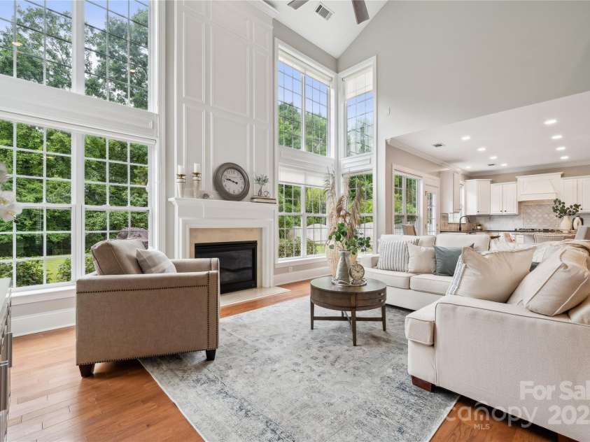 5046 Cressingham Drive, Fort Mill, SC 29707.  MLS# CAR4263729, YatesRealty ID 17429. Light, bright and open