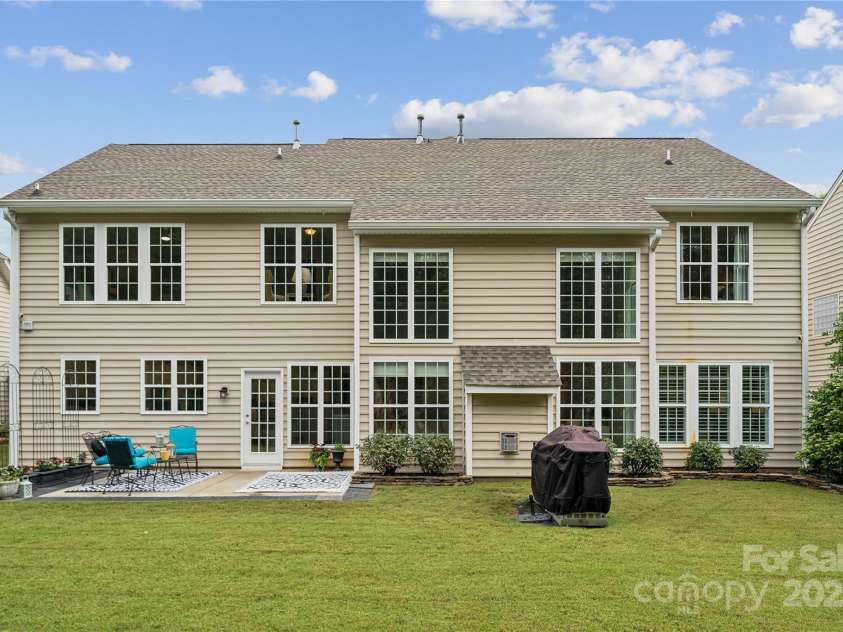 5046 Cressingham Drive, Fort Mill, SC 29707.  MLS# CAR4263729, YatesRealty ID 17429. Nice large, flat backyard