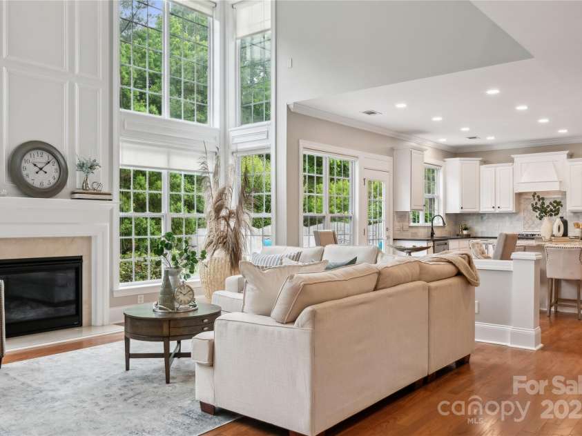 5046 Cressingham Drive, Fort Mill, SC 29707.  MLS# CAR4263729, YatesRealty ID 17429. Open to kitchen