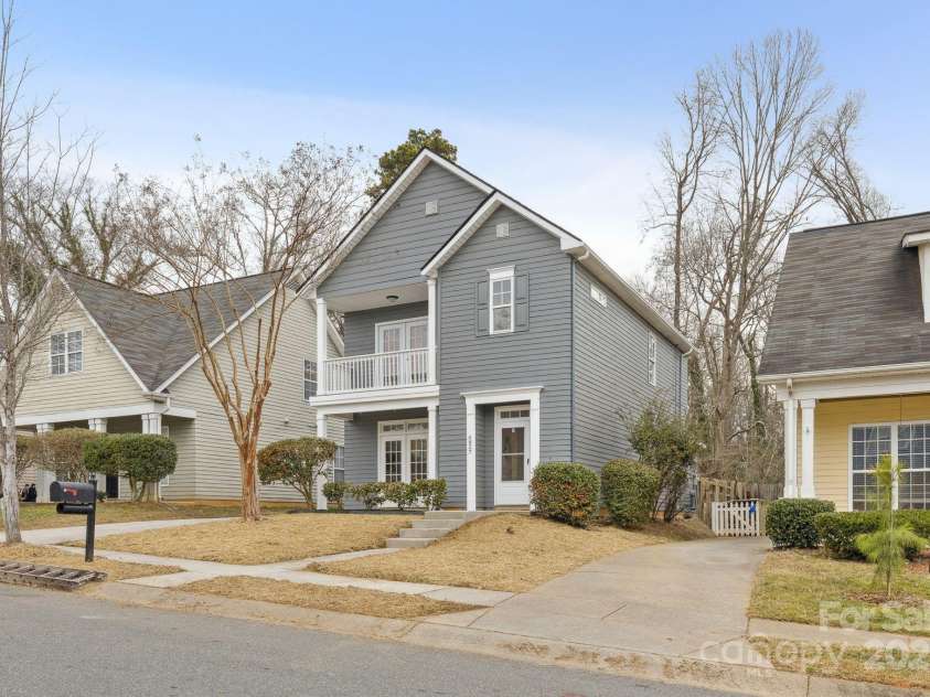 4827 Eaves Lane, Charlotte, NC 28215.  MLS# CAR4210664, YatesRealty ID 1743. 