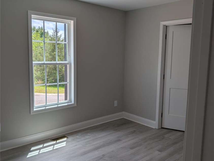 4184 Saltwood Drive, Hickory, NC 28602.  MLS# CAR4376897, YatesRealty ID 17430. 3rd Bedroom