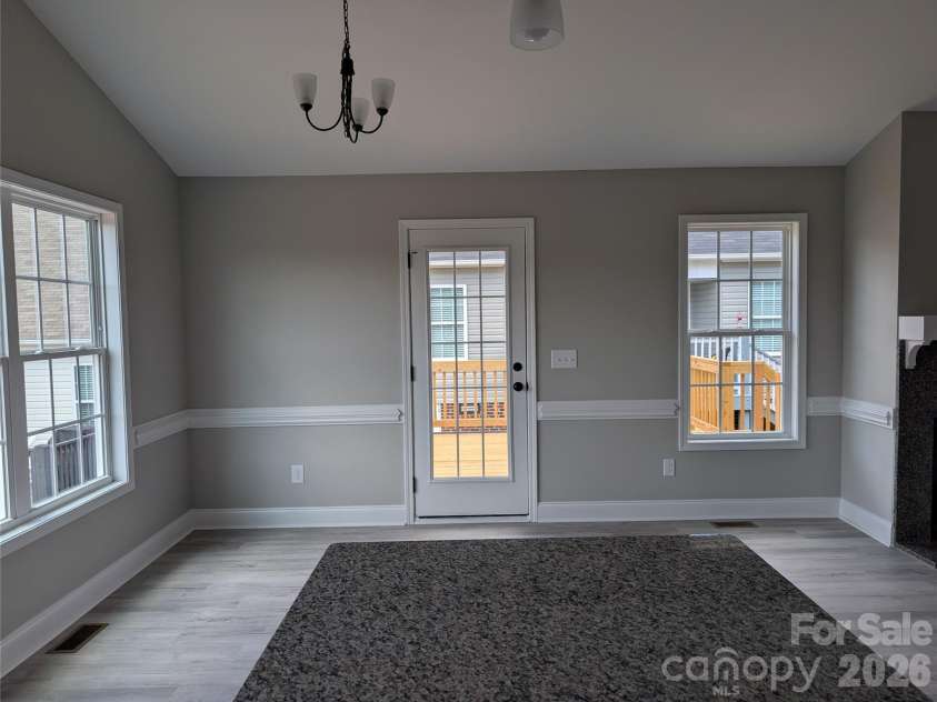 4184 Saltwood Drive, Hickory, NC 28602.  MLS# CAR4376897, YatesRealty ID 17430. Dining Area