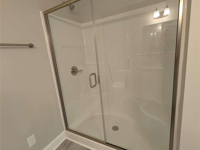 4184 Saltwood Drive, Hickory, NC 28602.  MLS# CAR4376897, YatesRealty ID 17430. Master Bath Shower
