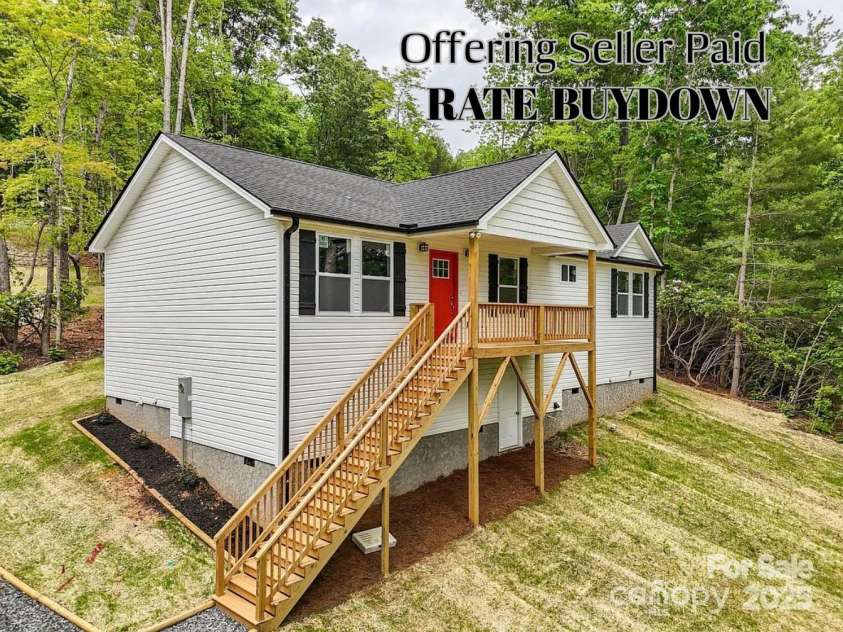 2506 Turnpike Road, Horse Shoe, NC 28742.  MLS# CAR4235277, YatesRealty ID 17431. 