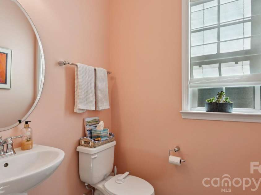 3019 Sterling Drive, Waxhaw, NC 28173.  MLS# CAR4376605, YatesRealty ID 17432. 