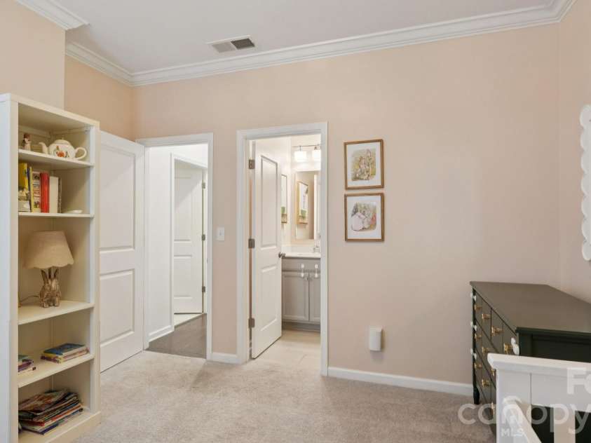 3019 Sterling Drive, Waxhaw, NC 28173.  MLS# CAR4376605, YatesRealty ID 17432. 