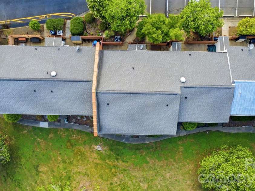 8846 Hunter Ridge Drive, Charlotte, NC 28226.  MLS# CAR4376839, YatesRealty ID 17433. Aerial view