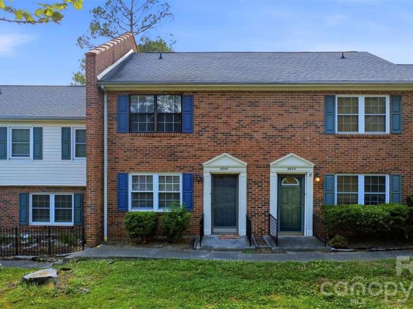 8846 Hunter Ridge Drive, Charlotte, NC 28226.  MLS# CAR4376839, YatesRealty ID 17433. Front of Building 