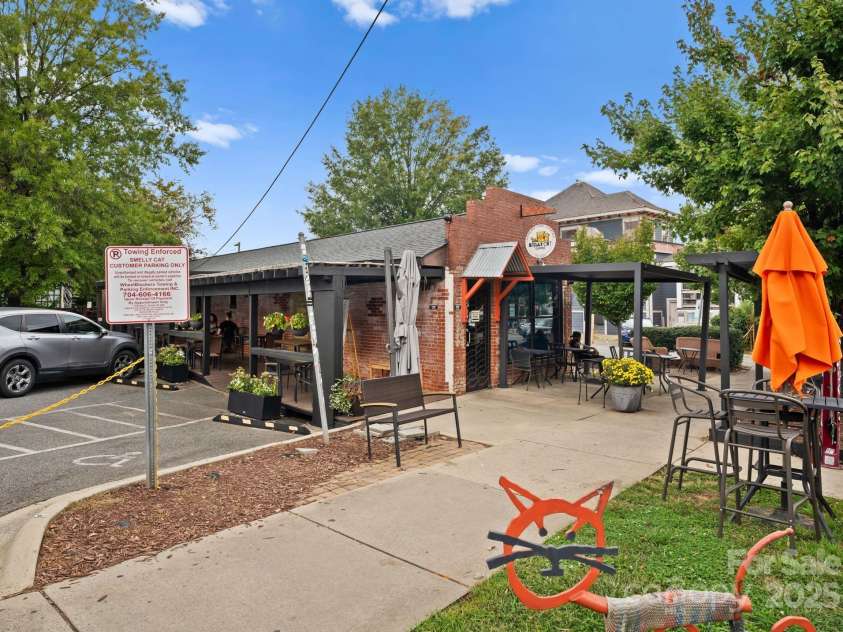 215 Keswick Avenue, Charlotte, NC 28206.  MLS# CAR4243447, YatesRealty ID 17434. 