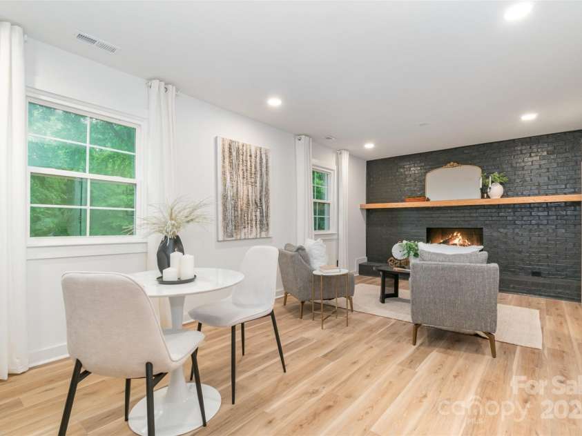 437 Chadmore Drive, Charlotte, NC 28270.  MLS# CAR4256510, YatesRealty ID 17435. 