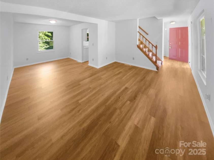 7737 Batavia Lane, Charlotte, NC 28213.  MLS# CAR4264763, YatesRealty ID 17436. 