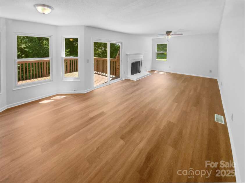 7737 Batavia Lane, Charlotte, NC 28213.  MLS# CAR4264763, YatesRealty ID 17436. 