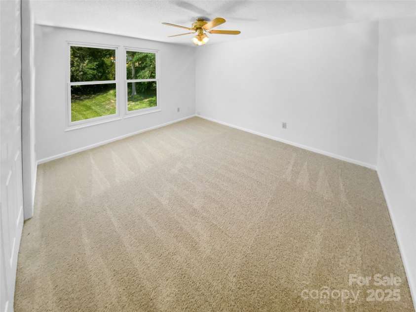 7737 Batavia Lane, Charlotte, NC 28213.  MLS# CAR4264763, YatesRealty ID 17436. 
