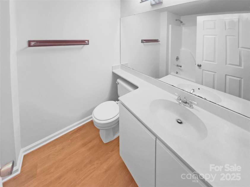 7737 Batavia Lane, Charlotte, NC 28213.  MLS# CAR4264763, YatesRealty ID 17436. 