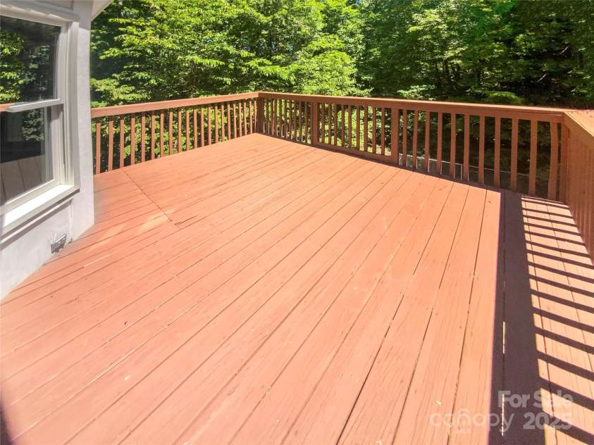 7737 Batavia Lane, Charlotte, NC 28213.  MLS# CAR4264763, YatesRealty ID 17436. 