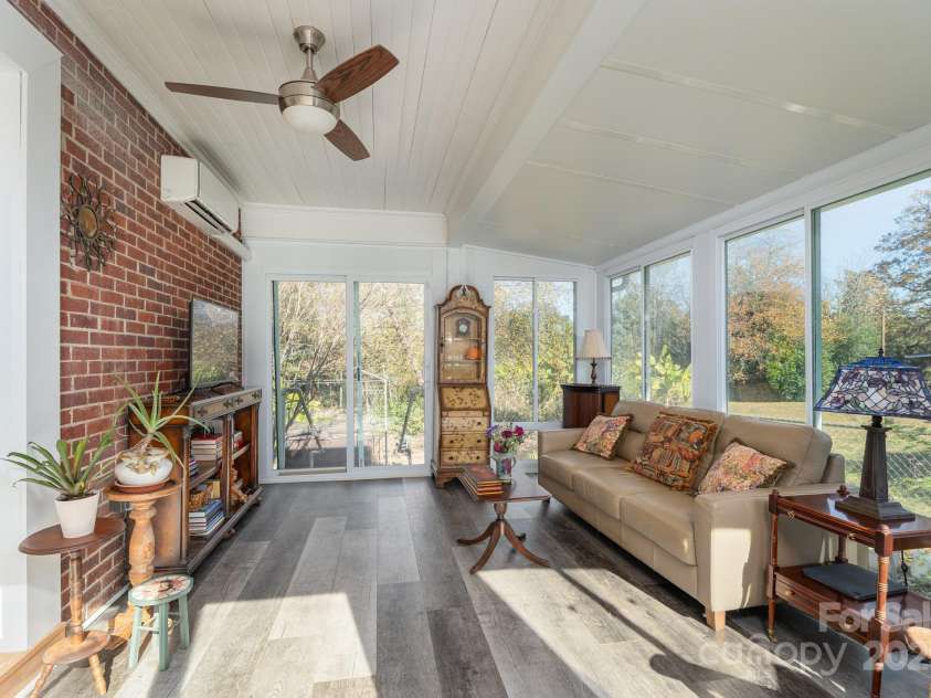 1302 Winthrop Drive, Rock Hill, SC 29732.  MLS# CAR4332694, YatesRealty ID 1744. 